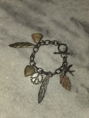 Boho Mixed Charm Bracelet – Feathers, Hearts, Peace Sign, Bird✨